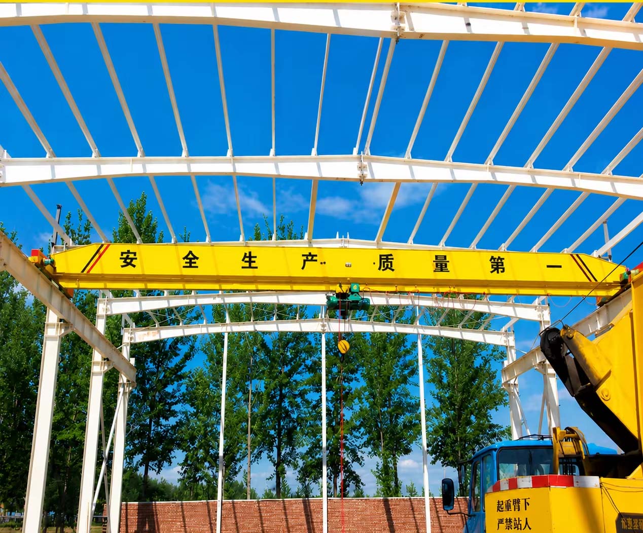 机械加工车间遥控操作1吨7.5米单梁桥式起重机采购报价